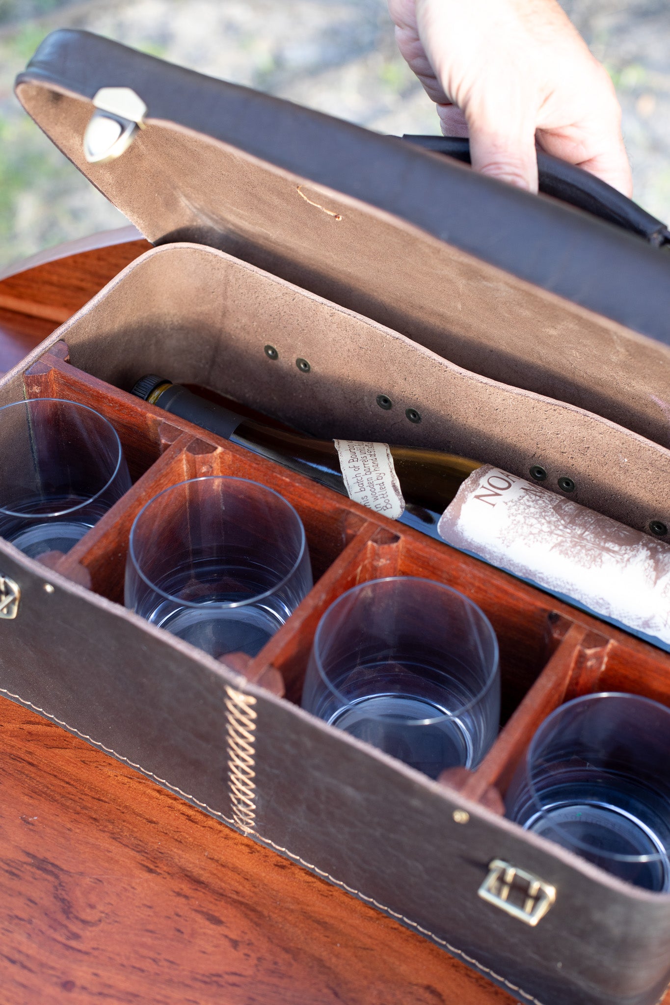 Field Traditions Leather Whiskey Case