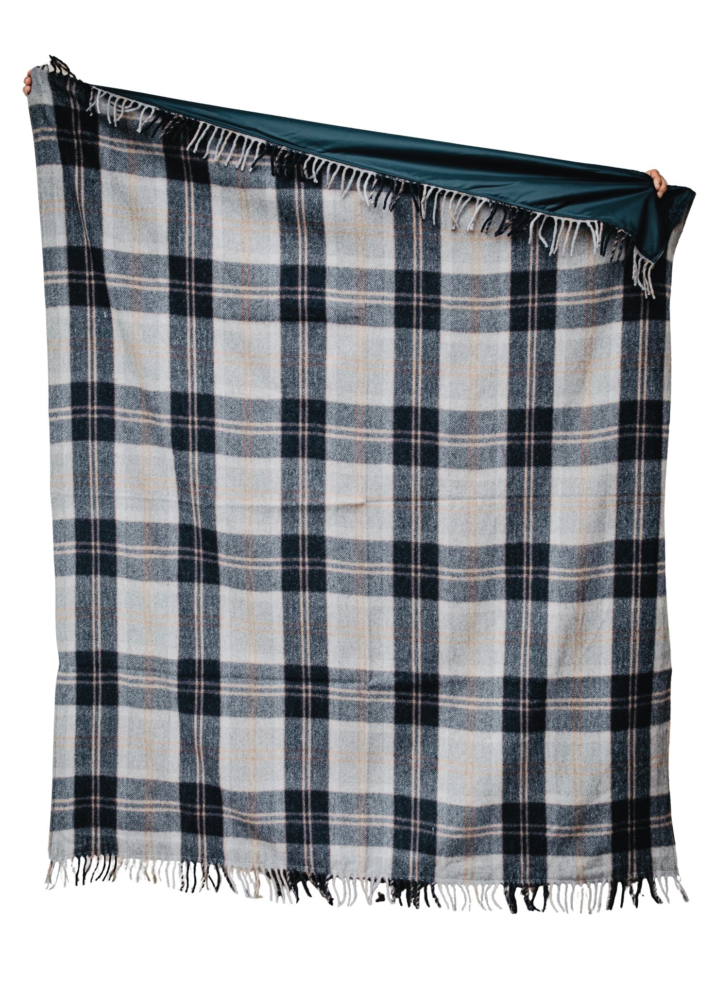 Bannockbane Navy Tartan Recycled Wool Picnic Blanket + Carrier
