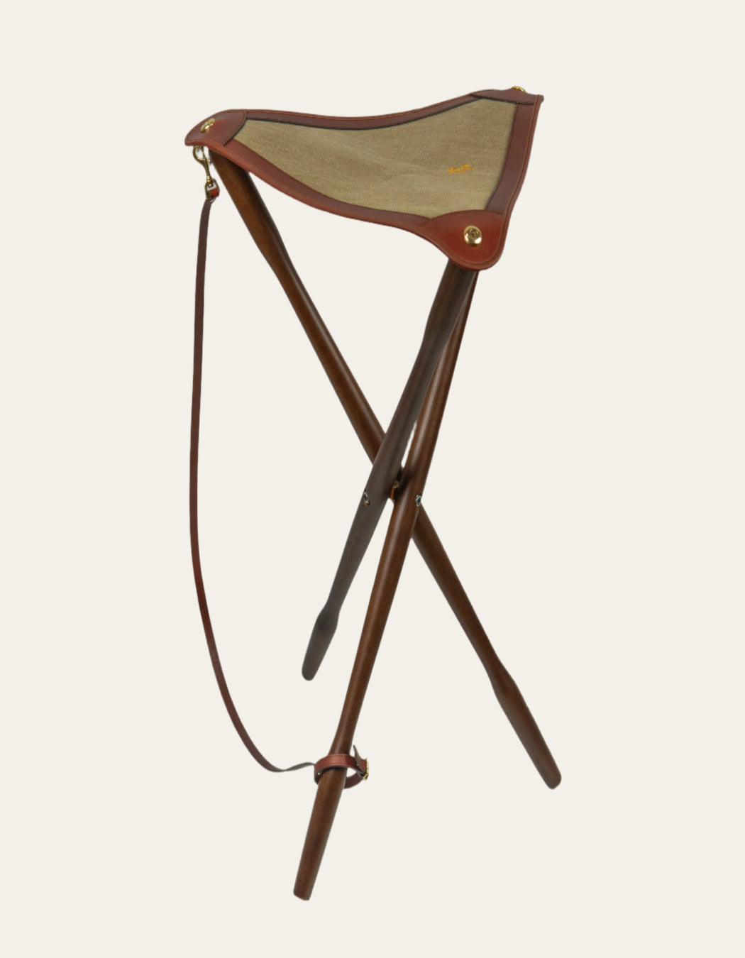 Cotswolds Tripod stool 1