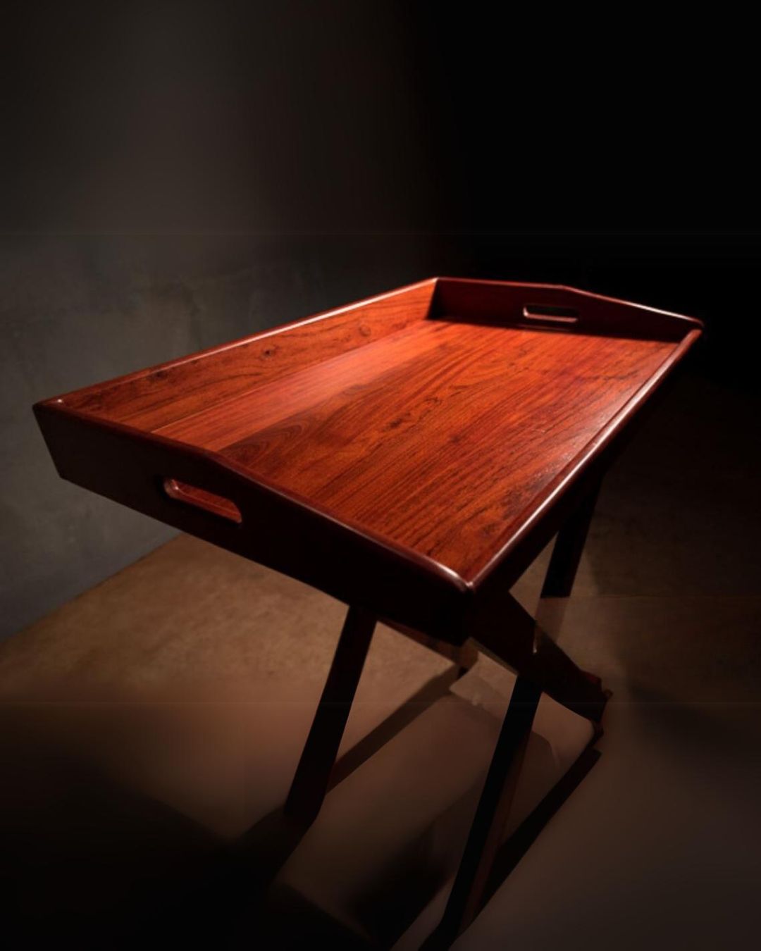 Safari Campaign Tray Table