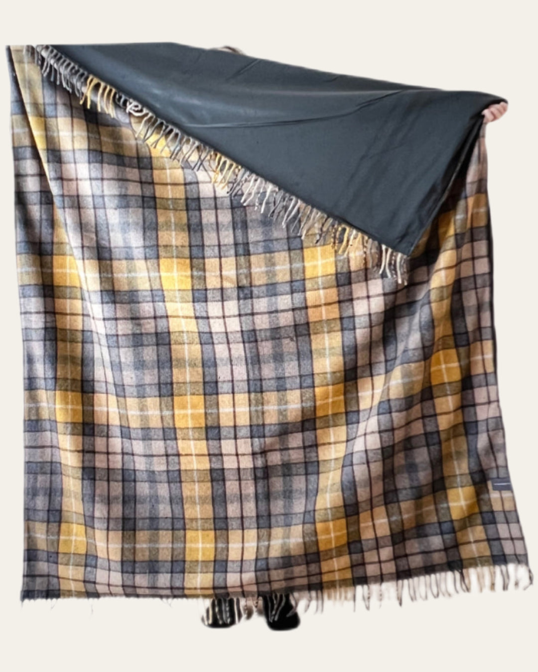 Recycled wool picnic blanket with carrier, ideal for outdoor adventures