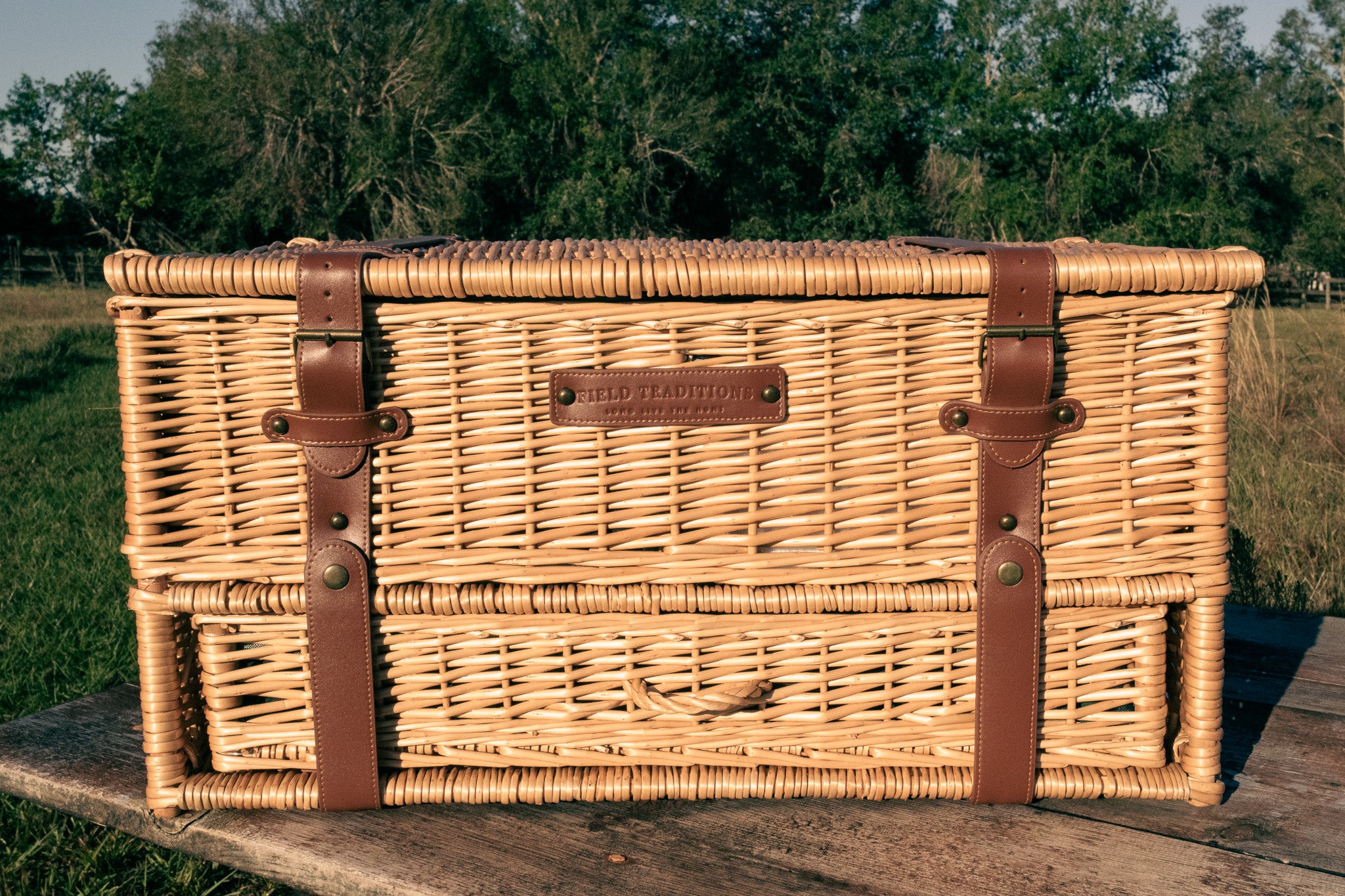 Field Traditions 4 Person Black Watch Tartan Picnic Basket
