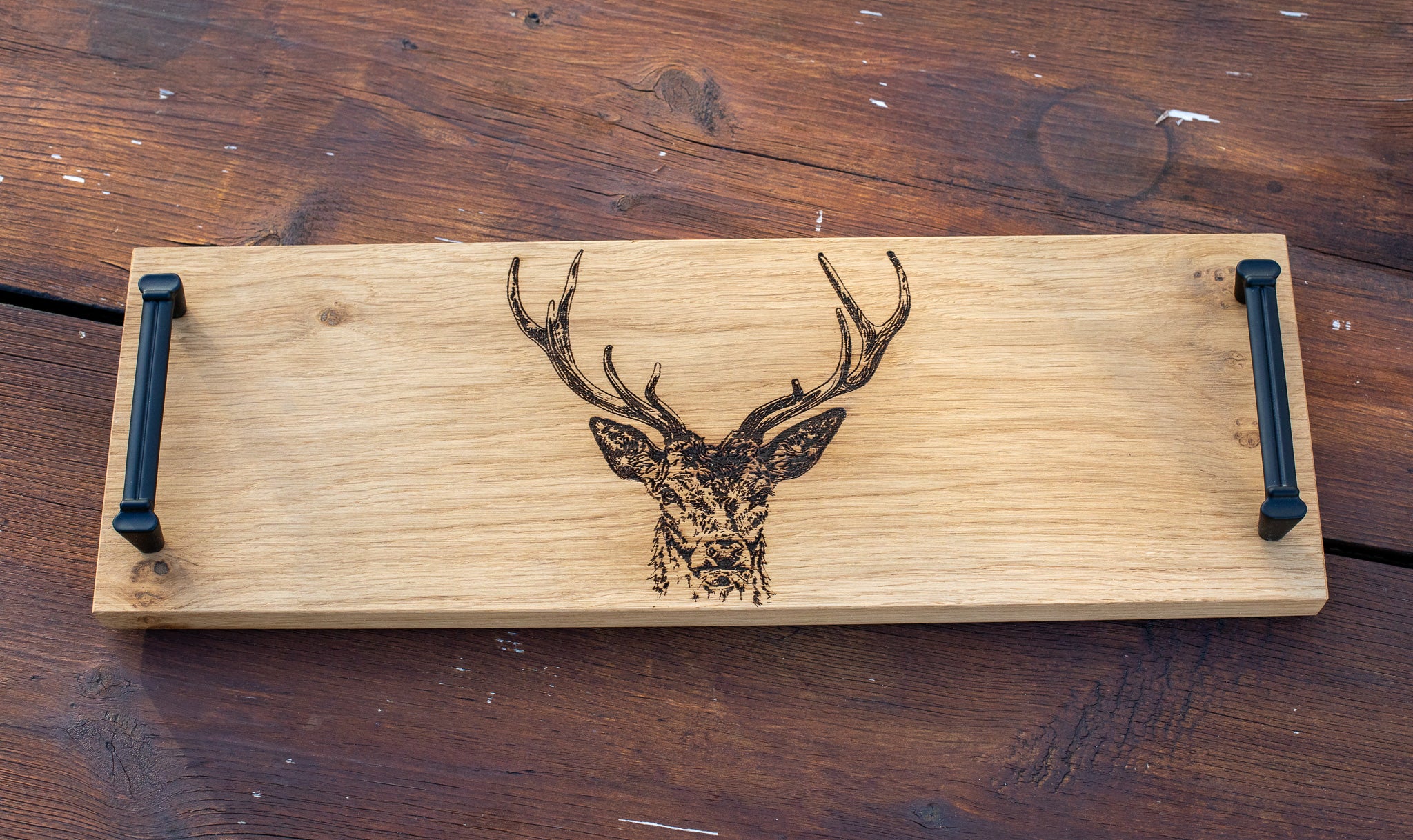 Oak Cheese Board - Black Steel Handles - Stag Head