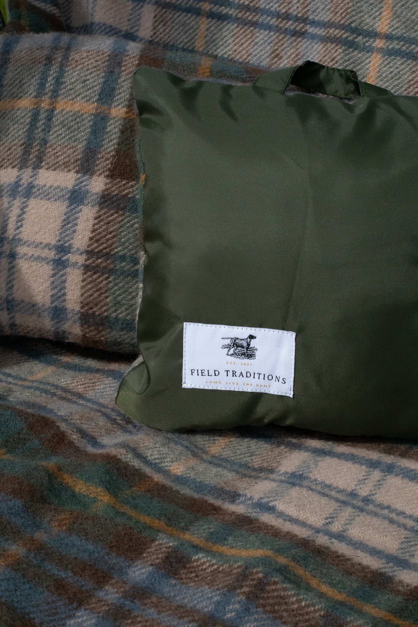 Field Traditions New Wool Tartan Outdoor Field Cushion