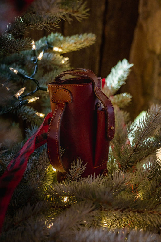 Field Traditions Leather Wine Pourer with Sommelier Wine Opener