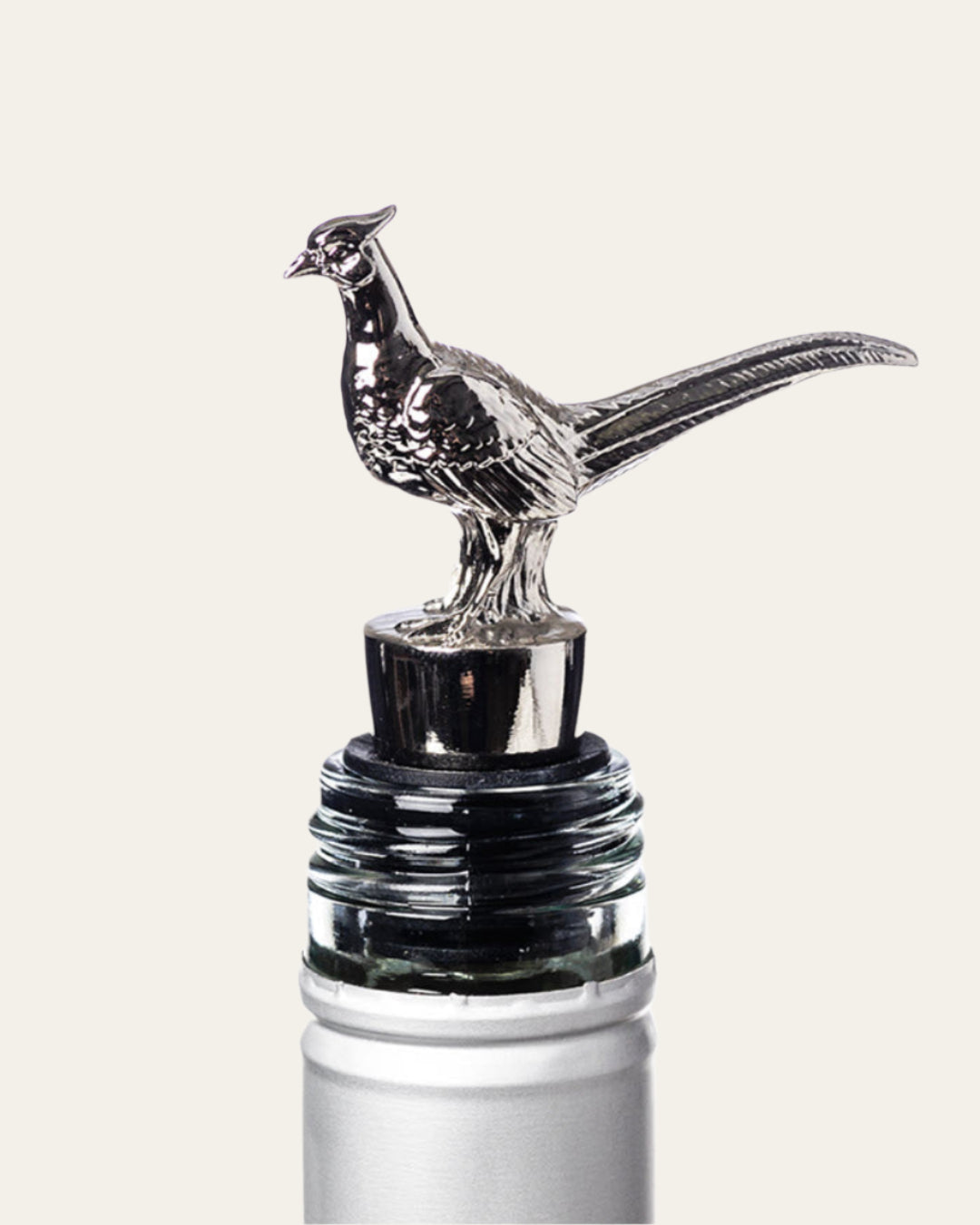 Luxury handcrafted pheasant bottle stopper, perfect as a gift for wine lovers and outdoor enthusiasts